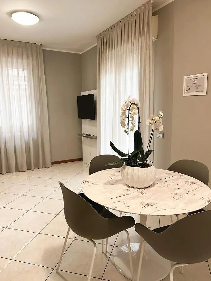 Residenza Mediterranea Apartments Rimini 3*,
